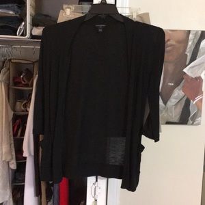 Lightweight three-quarter sleeve sweater